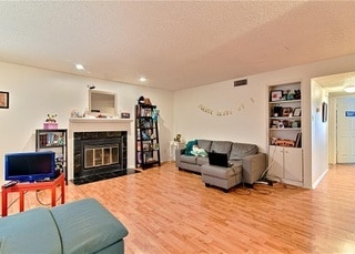 2401 Leon St Unit 106, Austin, TX 78705