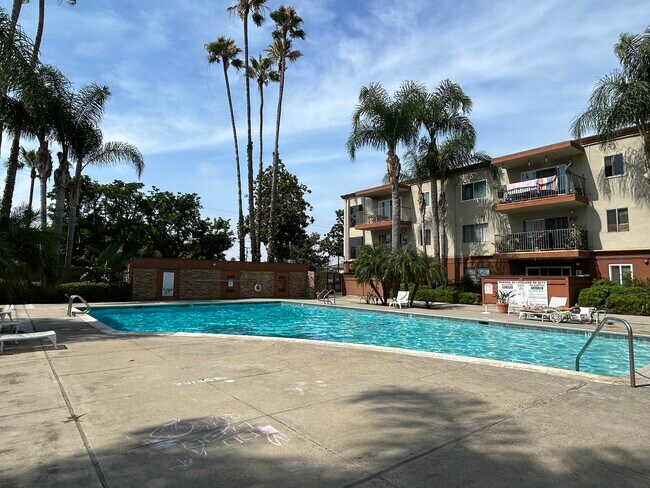 Club Acacia Apartments unit C18, Fullerton, CA 92831 - photo 2