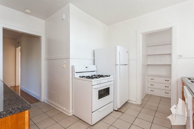 1115 W Oakdale Ave unit 1117-1A, Chicago, IL 60657 - photo 5