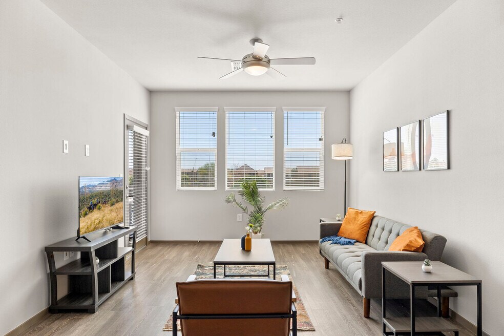 7200 N 91st Ave unit ID1014534P, Glendale, AZ 85305 - photo 1