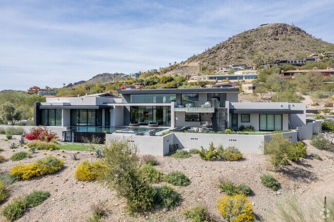 Large luxury modern homes are prevalent in Paradise Valley.