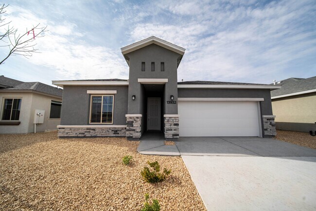 6057 Tin Hill St, Sunland Park, NM 88008 - photo 2