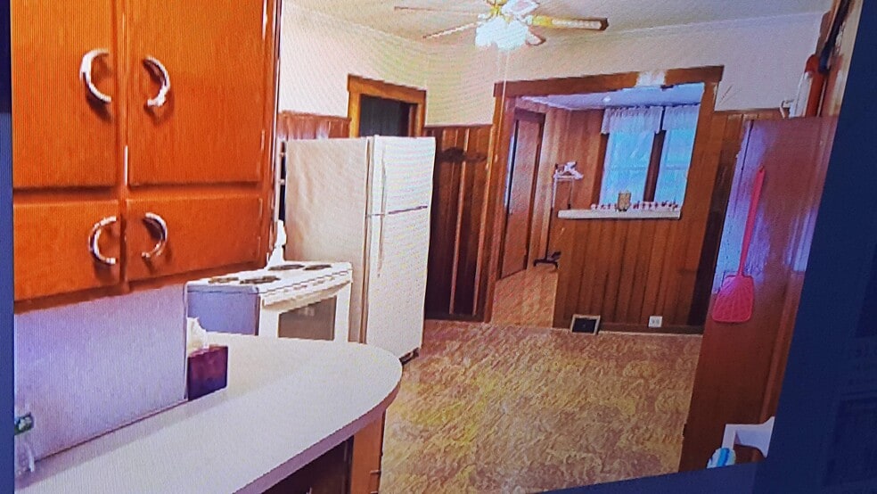 Kitchen and living room