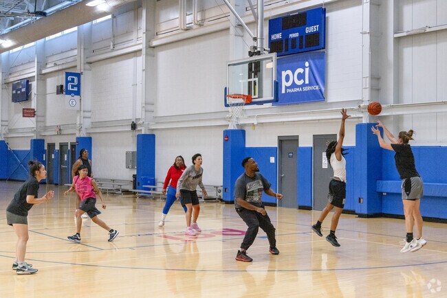 UW Health Sports Factory offers basketball for local Rockford residents.
