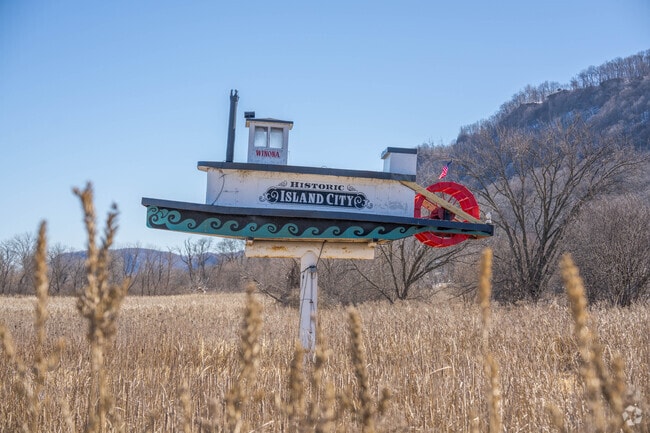 Visitors entering from Huff Street are greeted by a steamboat referencing the city's identity.