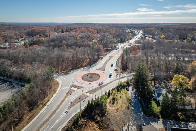 Traveling through I-295 from Monastery Heights, RI, takes you to nearby major cities.