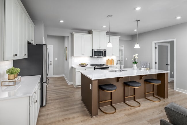 Potomac Shores - Elevator Condos, Onyx with Den Plan unit 36924398, Dumfries, VA 22026 - photo 7