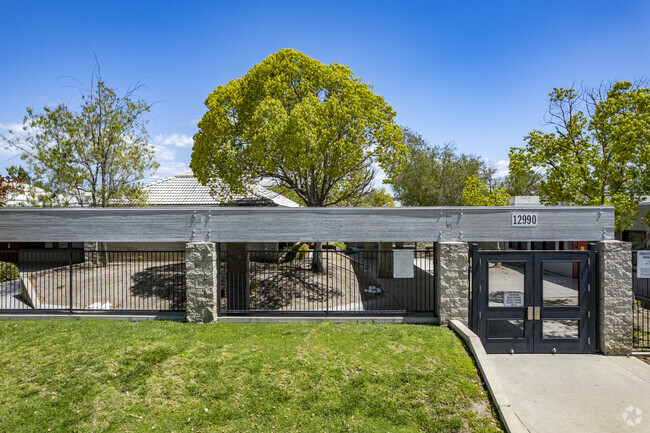 Bernardo Heights Middle landscape is well kept in San Diego, CA.