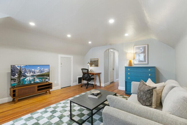 2619 E 12th Ave unit ID1239937P, Denver, CO 80206 - photo 2