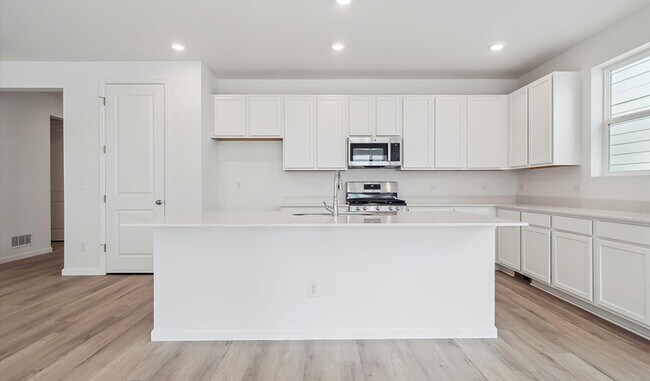 45916 Gentry Ave, Bennett, CO 80102 - photo 2