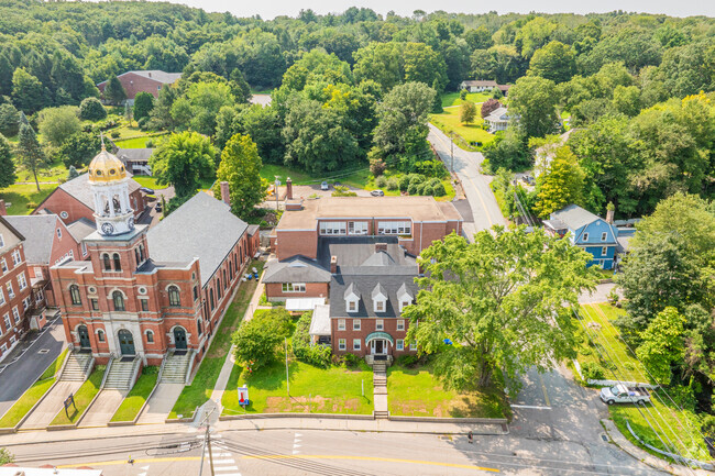 Residents enjoy St. Joseph Elementary for it's convenient location and well trained staff.
