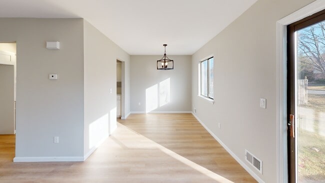 3 Tracey Ct, Howell, NJ 07731 - photo 2