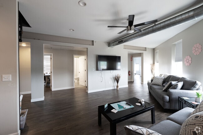 Chenango Student Housing, Binghamton, NY 13901 - photo 3