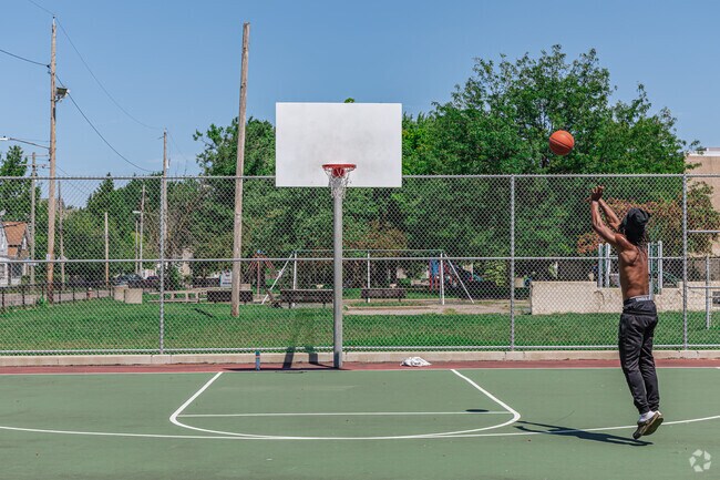 Quincy Park offers multiple basketball courts that Fairfax residents enjoy regularly.