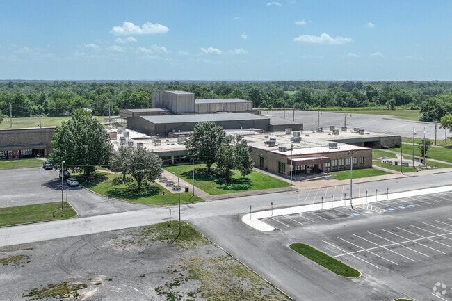 Wagoner High School is part of the Wagoner Public School district.