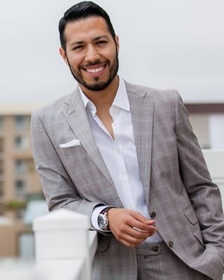 Agent Photo