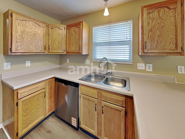 368 Locust Forge Ln, Lebanon, OH 45036 - photo 4