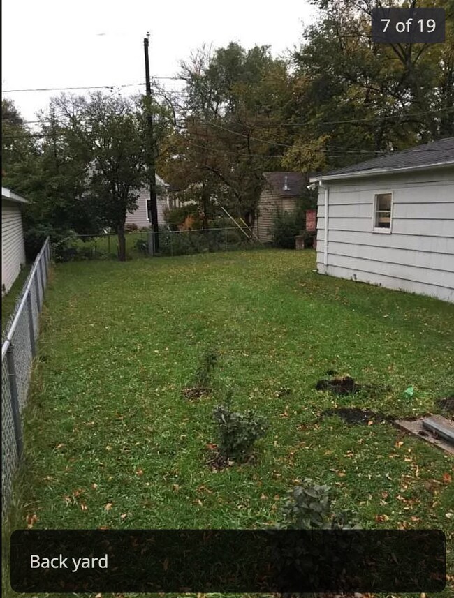 1213 9th St N, Fargo, ND 58102 - photo 2