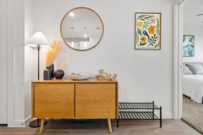 5820 1/2 Cameron Rd unit FL3-ID1303393P, Austin, TX 78723 - photo 7