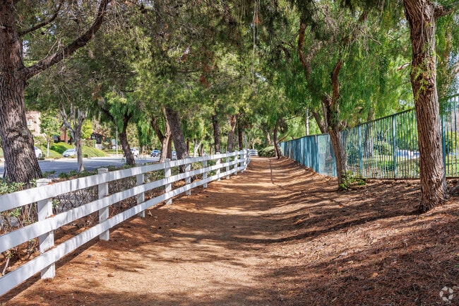 The East Coyote Hills trail is a nearly 2-mile route up to Vista Park.