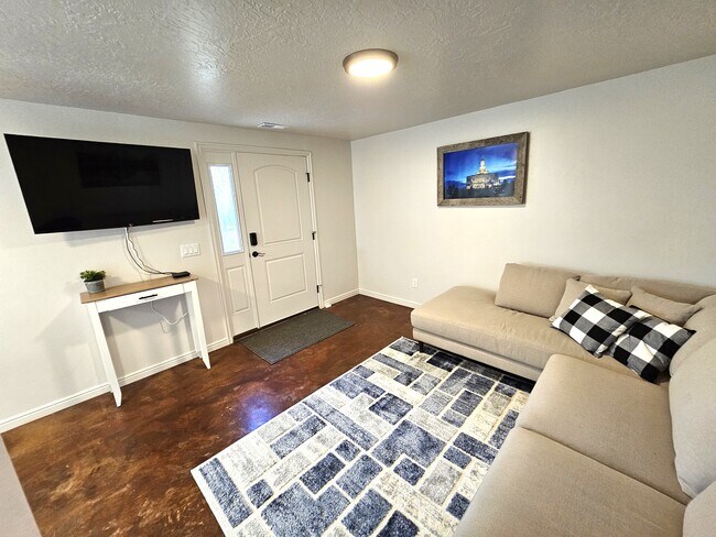 1368 S 1050 W unit 1 Bed 1 Bath Apartme, Payson, UT 84651 - photo 4