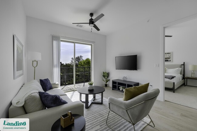 650 E Sycamore St unit 3307, Denton, TX 76201 - photo 4