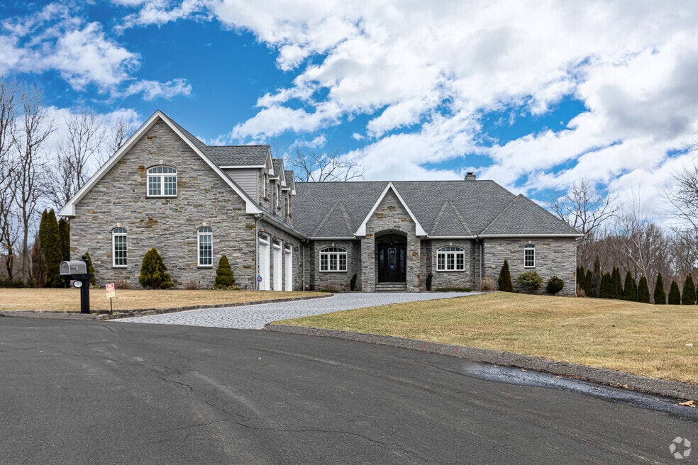 Neighborhood_Rocky-Hill_FINAL_052423