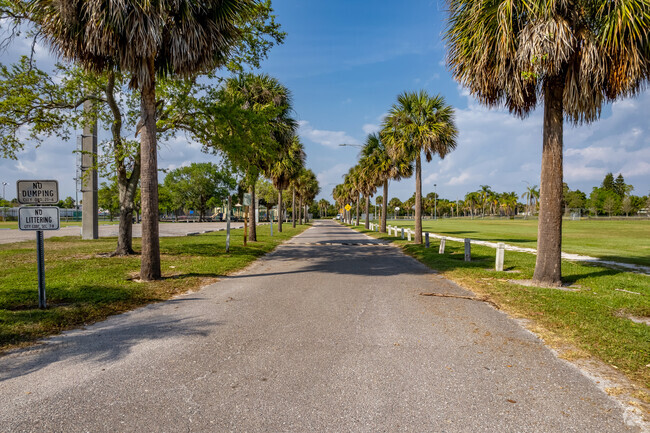 About Coquina Key | Schools, Demographics, Things to Do - Homes.com