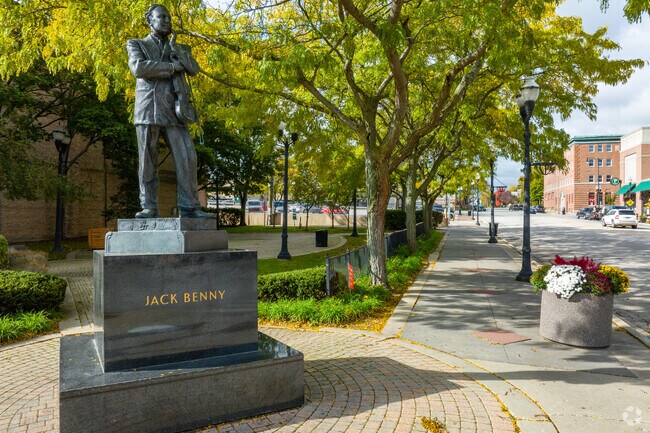 Downtown Waukegan features public parks, including Jack Benny Park.