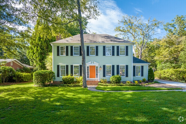 Several historical homes with beautiful landscaping are available in the town of Williamston.