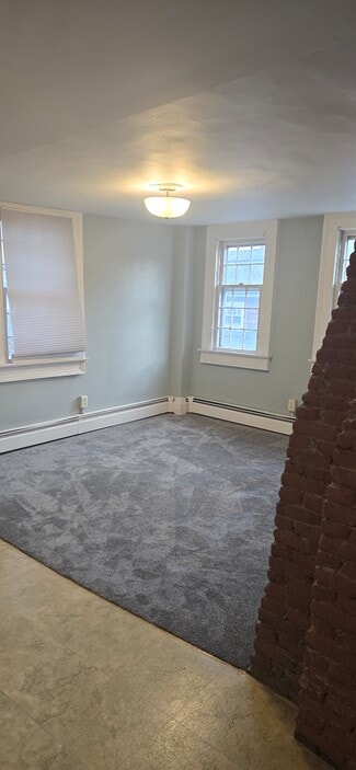 18 King St, East Greenwich, RI 02818