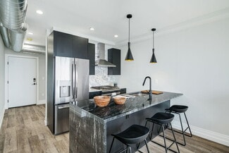 526 Brown St, Philadelphia, PA 19123