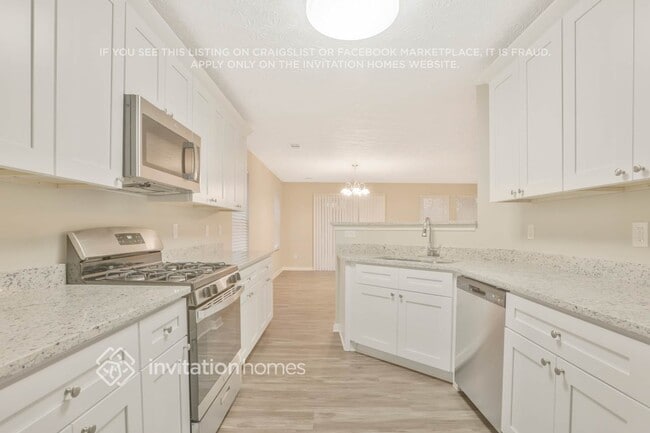 3227 Sable Run Rd, Atlanta, GA 30349 - photo 4