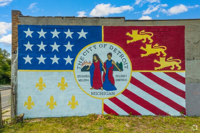 The great seal of Detroit covers this entire wall in Nardin Park.
