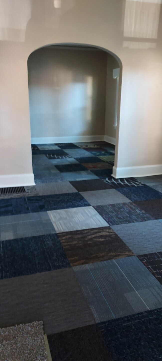 1535 West St, Rockford, IL 61102 - photo 4