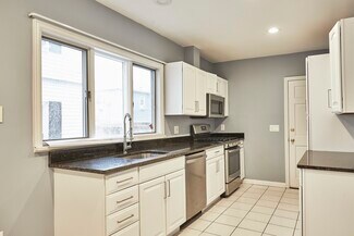 50 Mansfield St Unit 1, Somerville, MA 02143