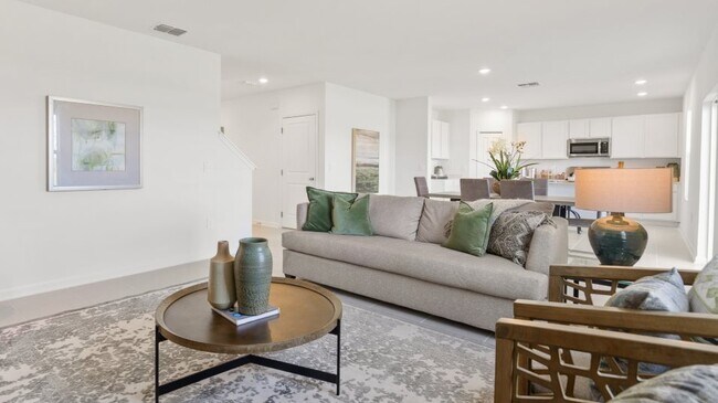 5076 Barnet Dr, Davenport, FL 33837 - photo 5