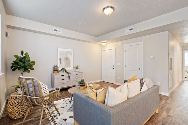 Brownstone Flats, Nampa, ID 83651 - photo 4