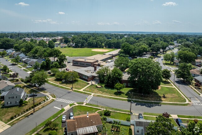 Parents rave about the after school programs at Washington Elementary School, Edison, NJ.