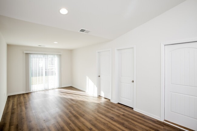 475 Conifer St, Sumter, SC 29154 - photo 3