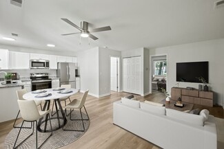 303 Roe St, Plymouth, MI 48170