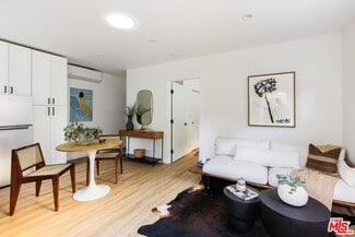926 Robinson St, Los Angeles, CA 90026