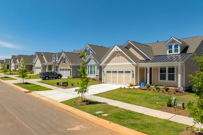 Newer ranch style homes are popular throughout many of the newer Bradfield Farms communities.