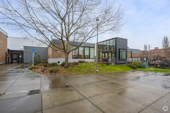 Seattle World School