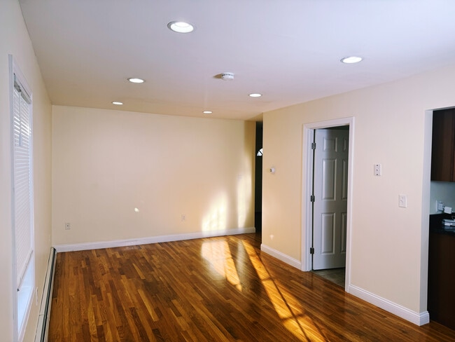 4 Union Place, Cambridge, MA 02141 - photo 2