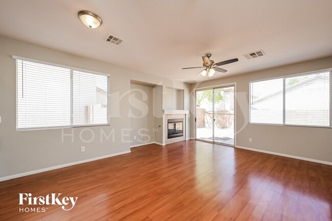7204 Portia Ct, Las Vegas, NV 89113 - photo 4