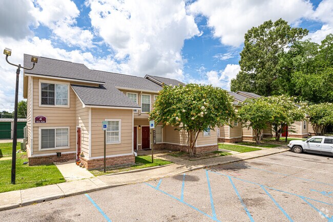 Pirates Bend, Baton Rouge, LA 70811 - photo 6