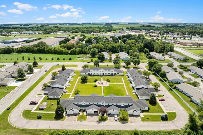 2401 14th St E, Glencoe, MN 55336 - photo 4