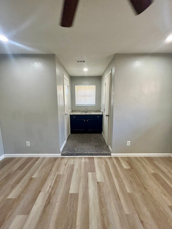 5249 Dazzle Dr, Dallas, TX 75232 - photo 6