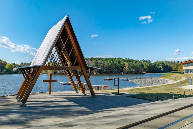 Warlick YMCA offers kayak rentals for Gastonia locals to enjoy the beautiful lake there.